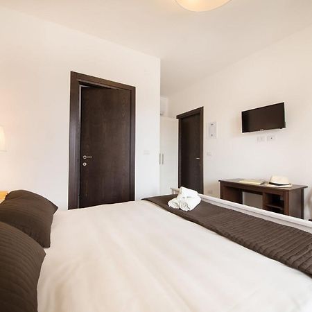 마리나디만카베르사 Salentoineout B&B 외부 사진